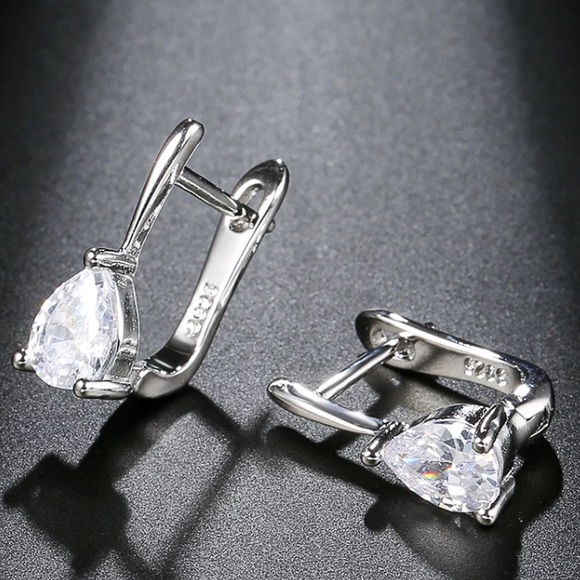 NWOT stud sterling silver earrings - Picture 2 of 4